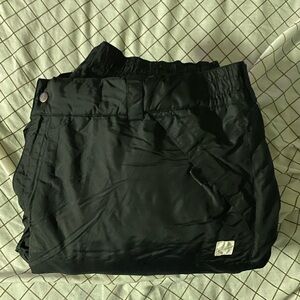 Men’s Black Snowpants No brand as well